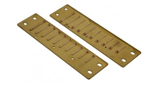 CROSSOVER HARP PLATES IN A